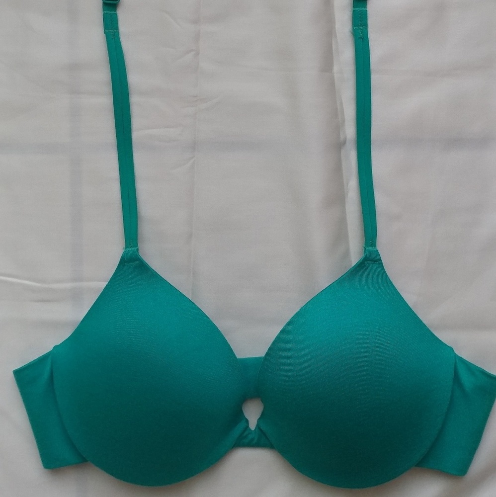 Maidenform bra 32B